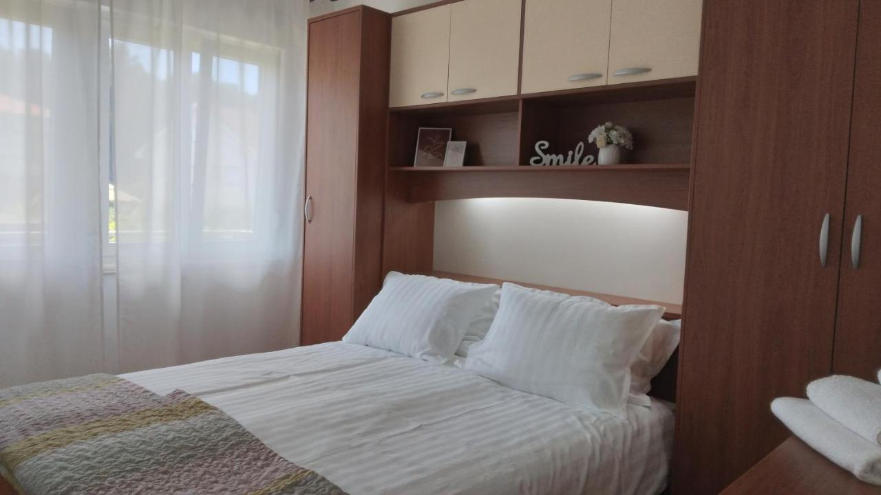 Antemma Apartment Pula Luaran gambar