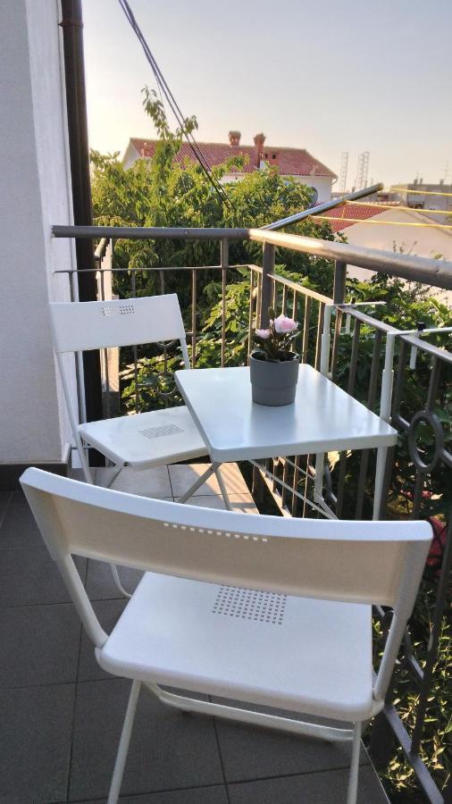 Antemma Apartment Pula Luaran gambar