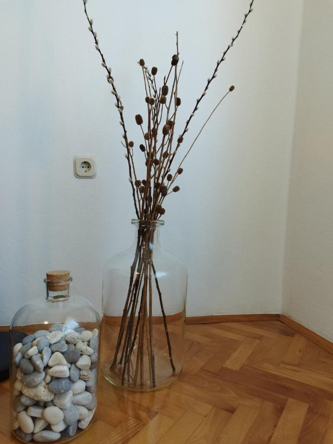 Antemma Apartment Pula Luaran gambar