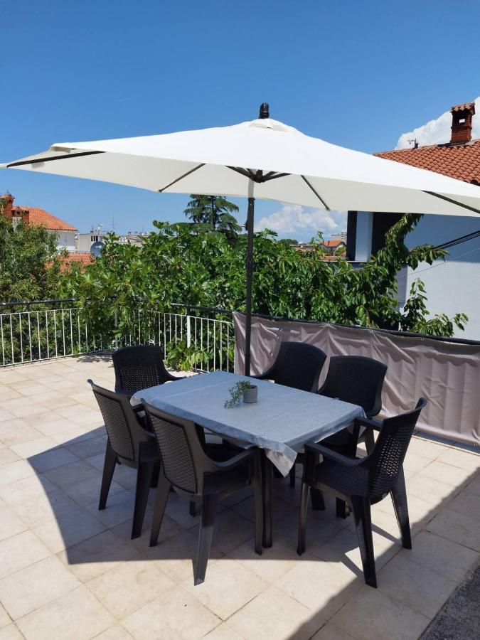 Antemma Apartment Pula Luaran gambar