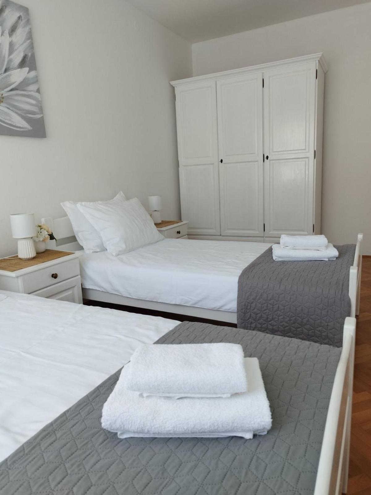 Antemma Apartment Pula Luaran gambar