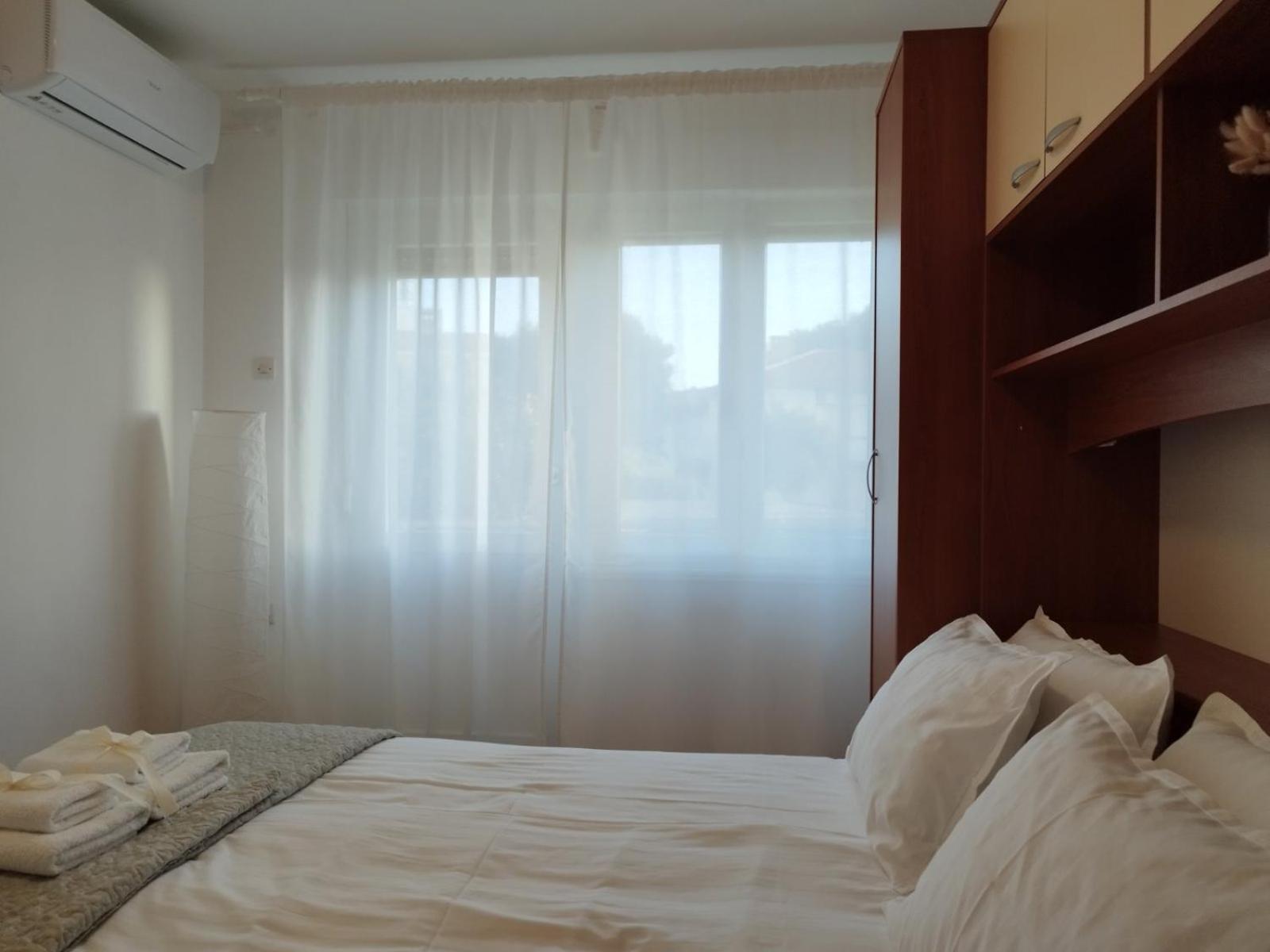 Antemma Apartment Pula Luaran gambar